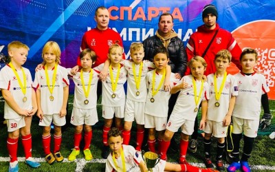 Столичные львы идут только вперед! За два осенних месяца команды ФК Столица провели 26 игр, в том числе  против таких команд как: ФК Чертаново, ФК Торпедо...